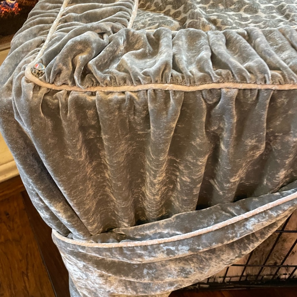 Crate Cover and Pillow Cover - Picture 6 of 15
